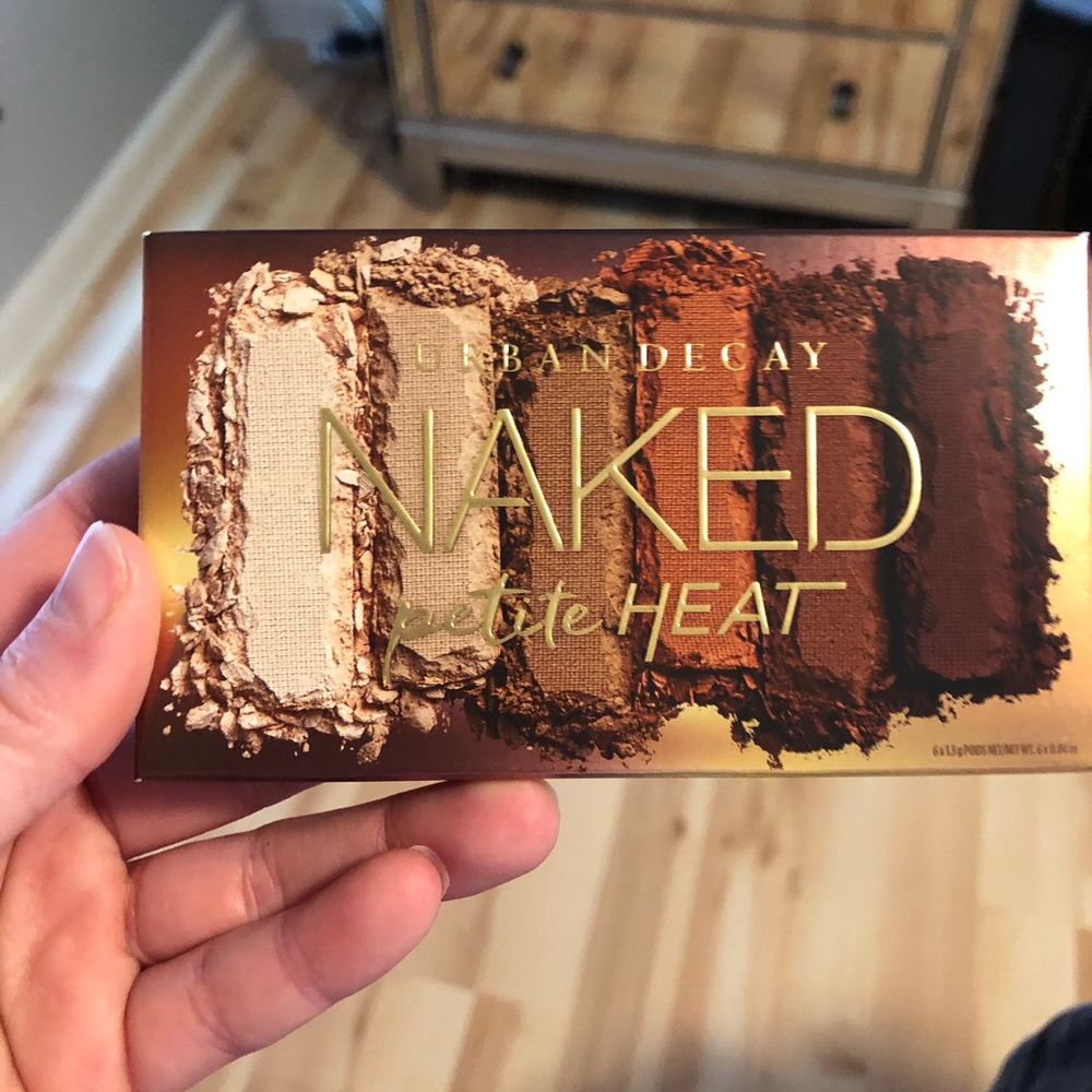BRAND NEW Urban Decay Naked Petite Heat